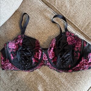 Torrid Black and Pink Floral Lace Bra